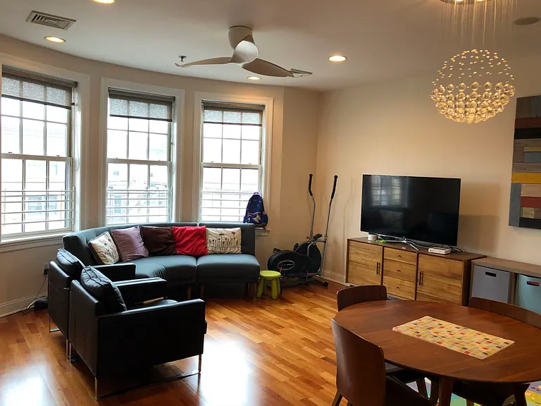 303 Grand St — Photo 13