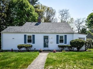 11 Drury Ln, Natick, MA 01760