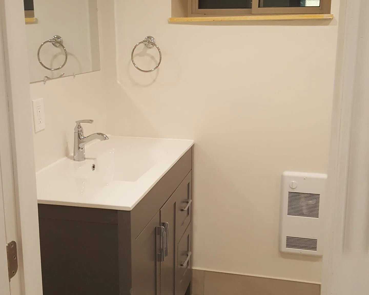 2 bed, $1,600 — Photo 2