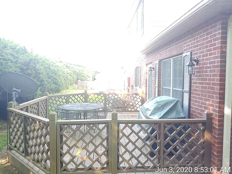 1104 Caldwell Dr — Photo 11