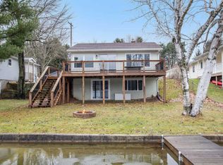8986 Loveless Dr NE, Rockford, MI 49341
