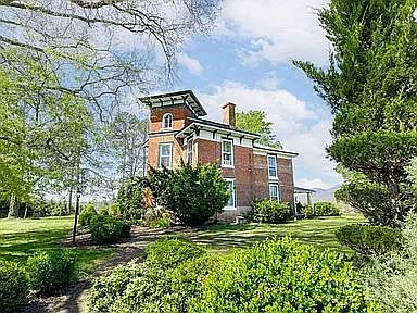 6th image of 2416 Lowesville Rd