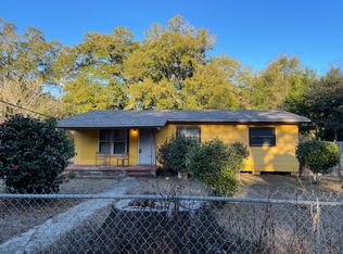 401 Booker St, Crestview, FL 32536