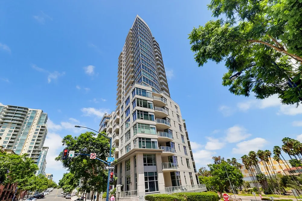2 bed, 1241 sqft, $3,695 — Photo 2