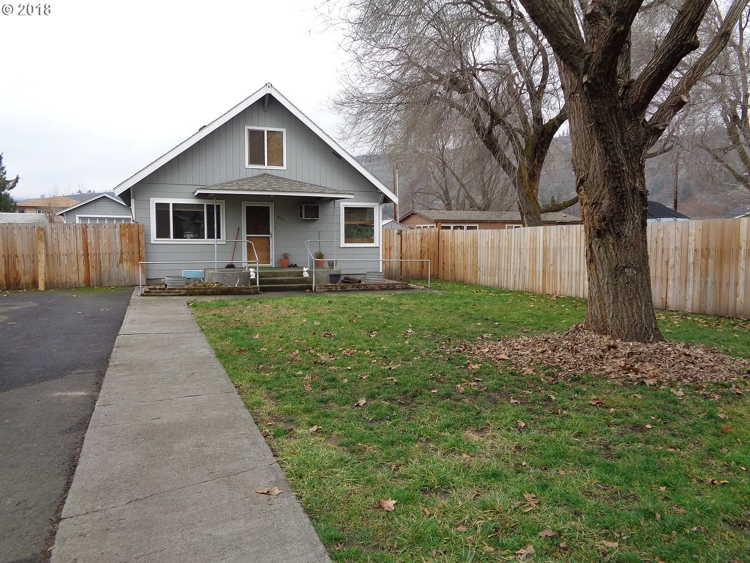 838 Garden Ct photo 1