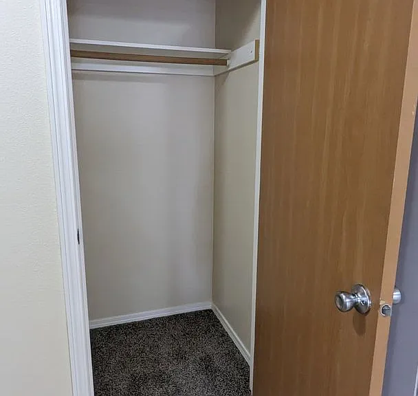 Wellesley Park Apartments — Photo 72