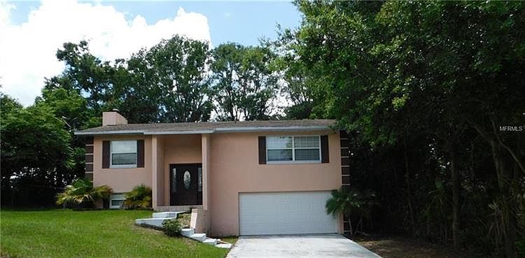 1st image of 200 Edgewood Dr