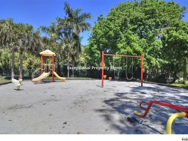 9789 Mar Largo Cir — Photo 10