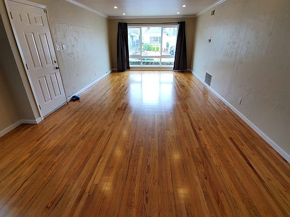 5th image of 120 Huntington Dr