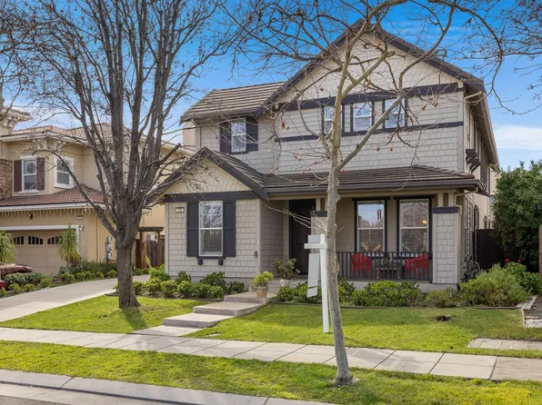 310 W Heritage Dr, Mountain House, CA 95391