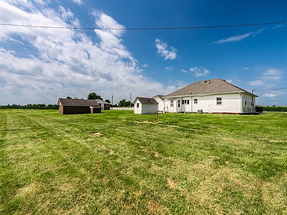 3rd image of 6733 N County Road 50 W