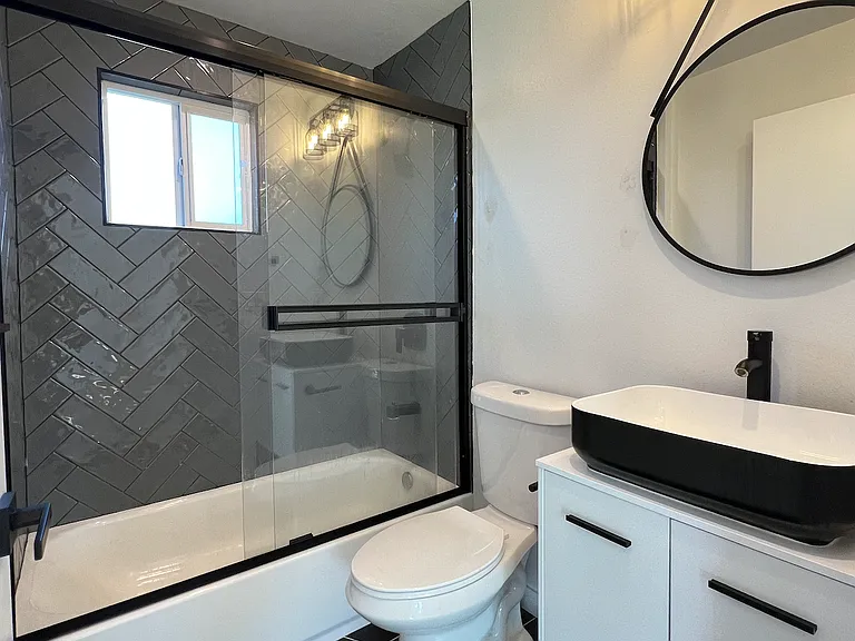 2318 1/2 W 2nd St #2318-1/2 — Photo 12