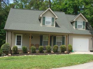 131 Pine Hill Ln, Heiskell, TN 37754