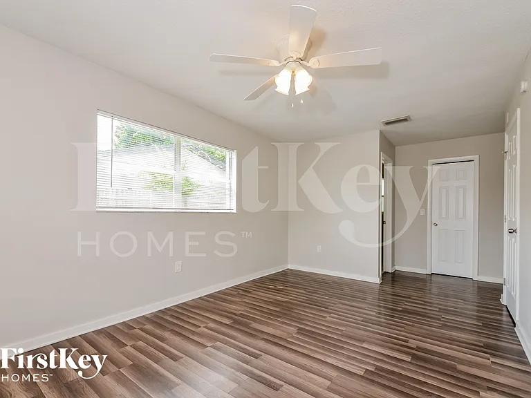 3806 Southern Pkwy W — Photo 11