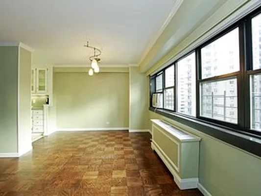 Sold by Corcoran | media 14