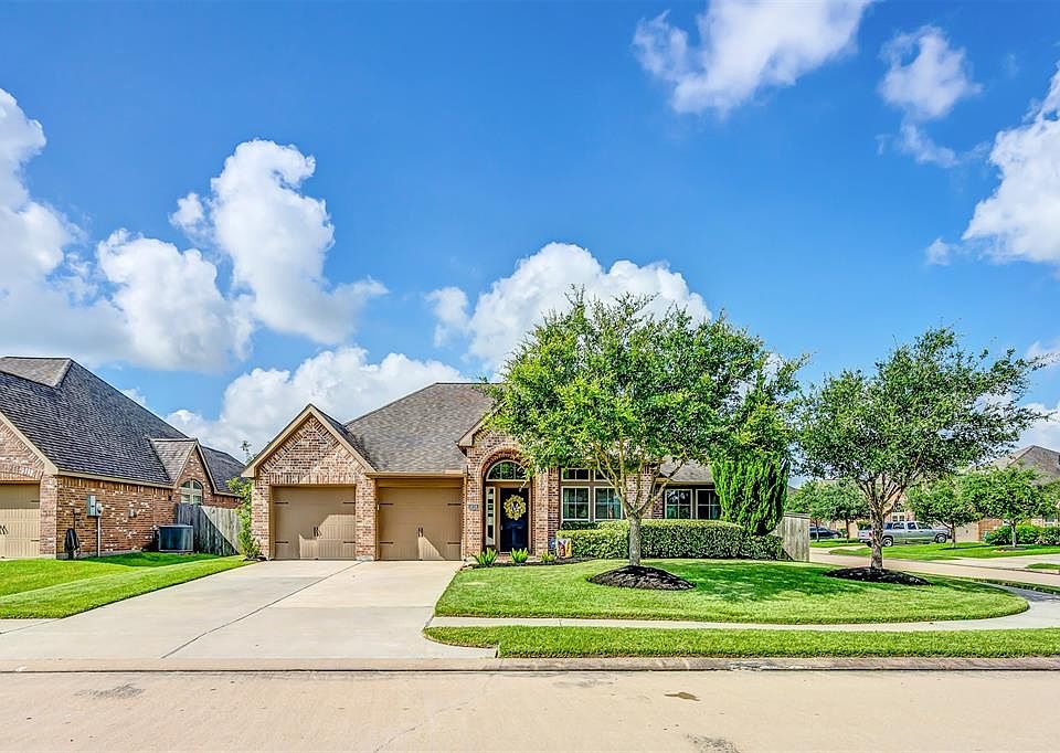 1st image of 14114 Green Thicket Dr