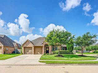 14114 Green Thicket Dr, Pearland, TX 77584