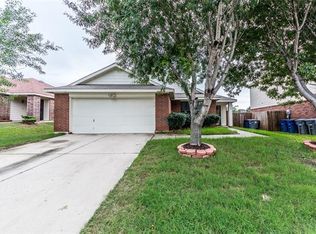 6568 Leaning Oaks St, Dallas, TX 75241