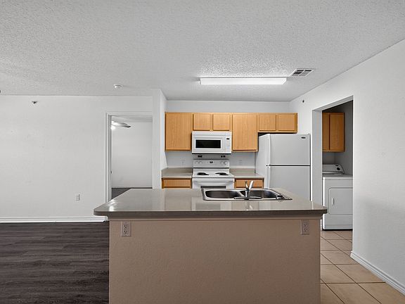 5th image of 340 Market Place Blvd #2544dd8f8