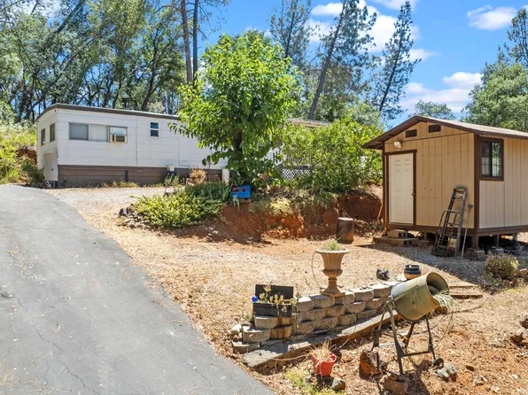 5026 Tanya Ln, Shasta Lake, CA 96019