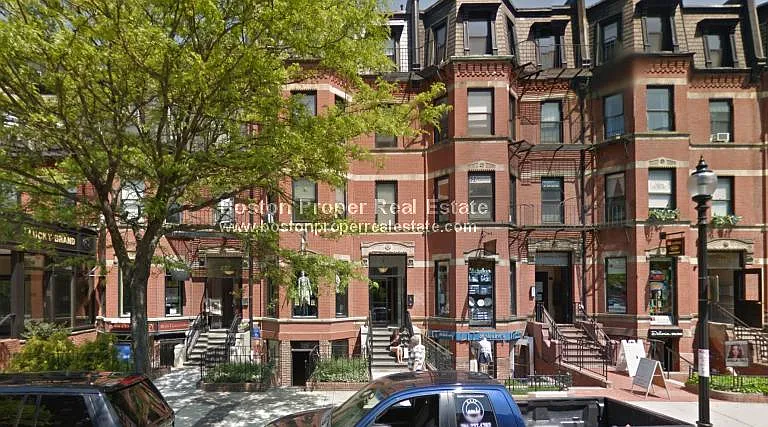 225 Newbury St #3F — Photo 2