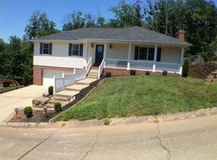 5313 Edds Ln, Cross Lanes, WV 25313