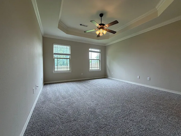 240 Beasley Dr — Photo 6