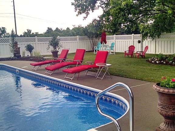 2nd image of 2994 Lone Oak Dr