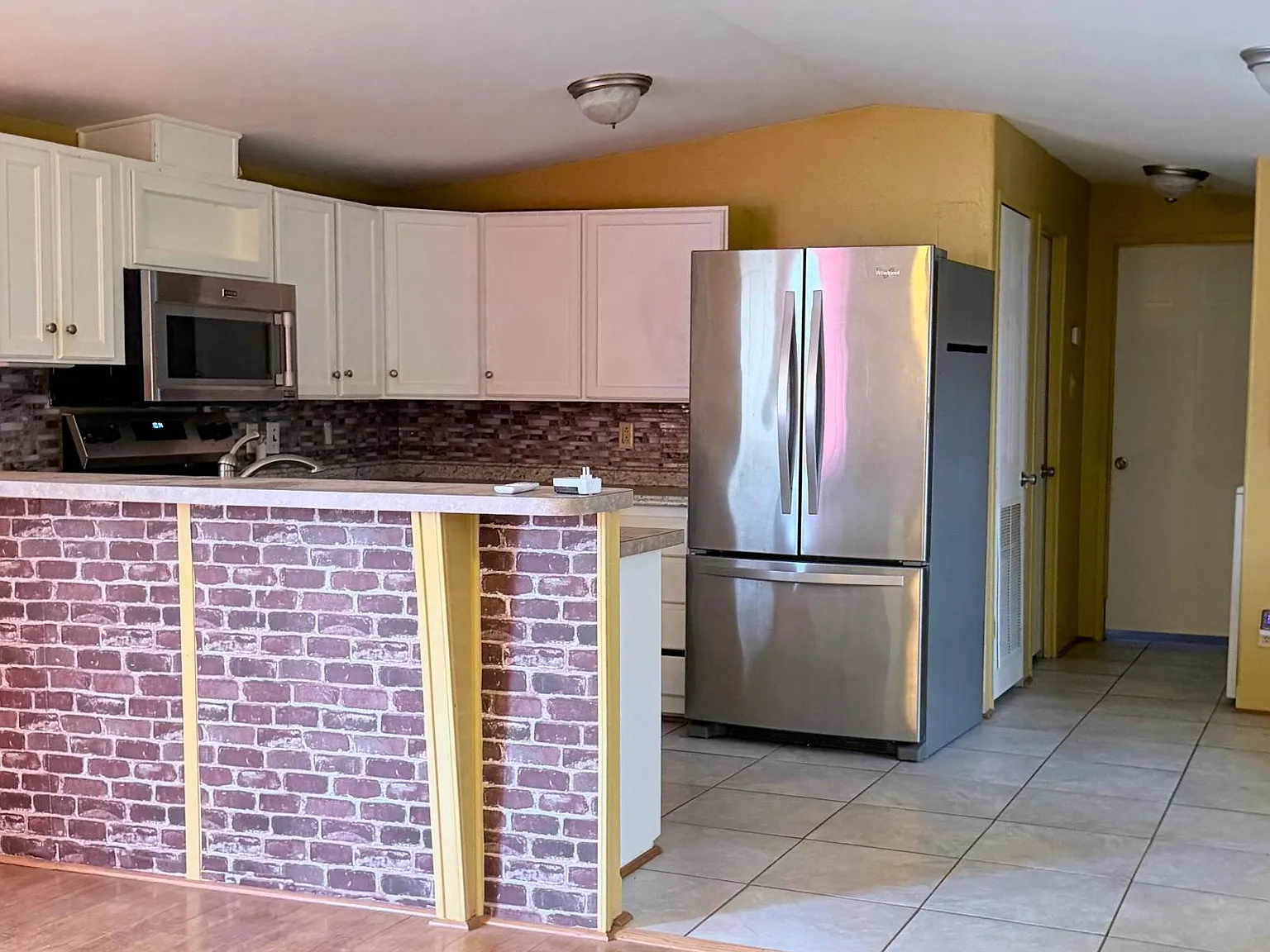 2 bed, 1.0 bath, 720 sqft, $950 — Photo 4