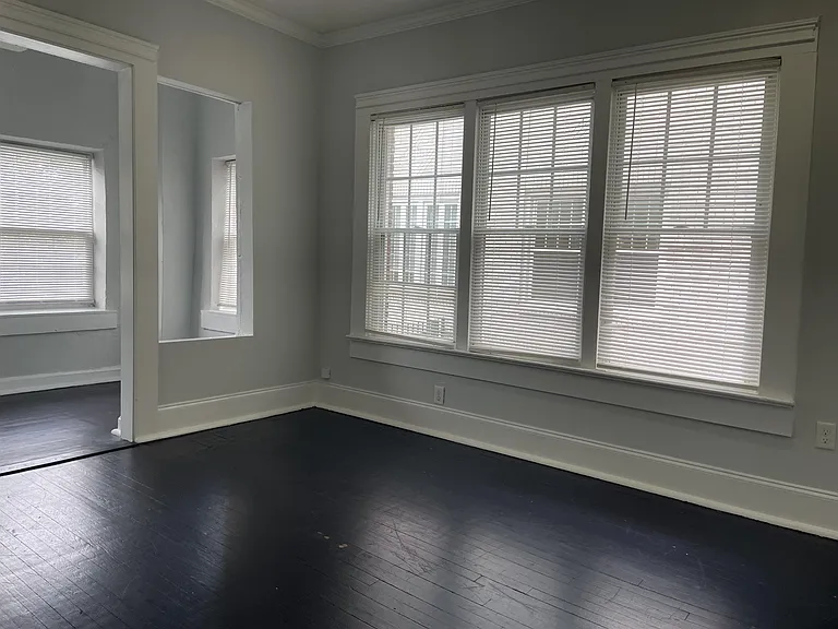 669 Boulevard NE — Photo 8