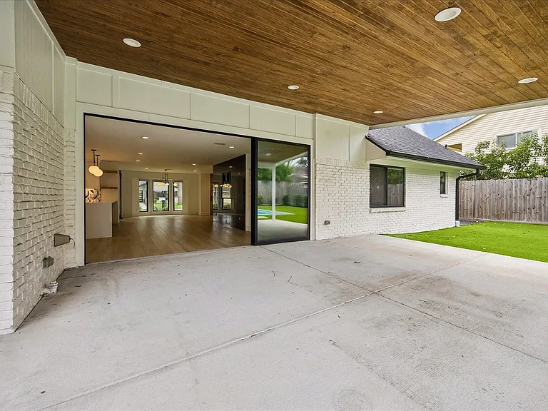 12510 Mooreknoll Ln — Photo 29