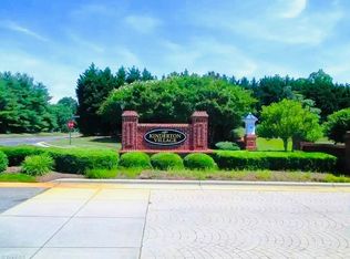 304 Townpark Dr #201, Bermuda Run, NC 27006