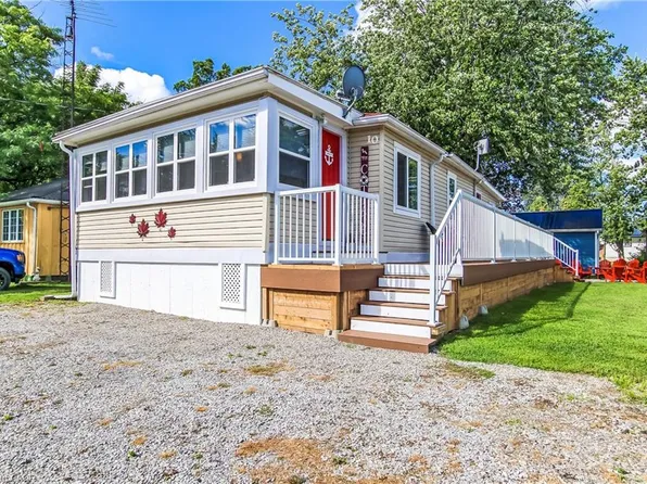 10 4th Ave, Norfolk County, ON N0E 1M0