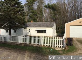 3880 S Shore Dr, Delton, MI 49046