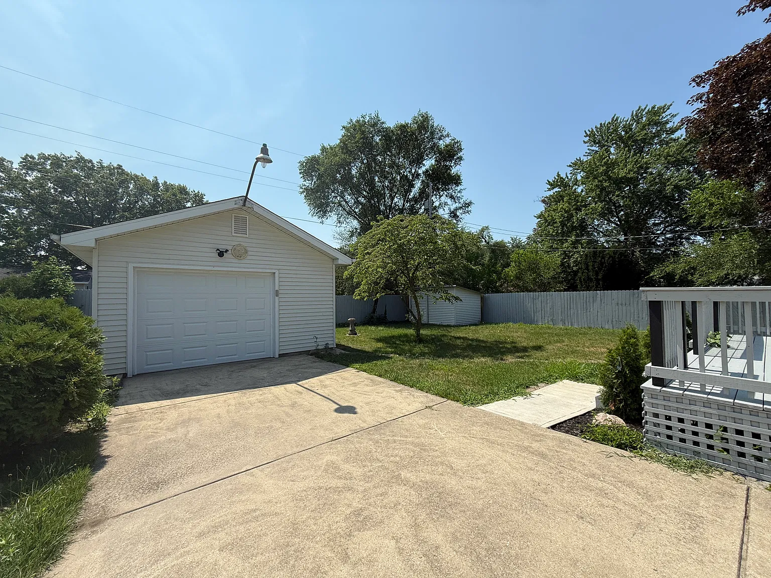 3 bed, 1135 sqft, $2,975 — Photo 4