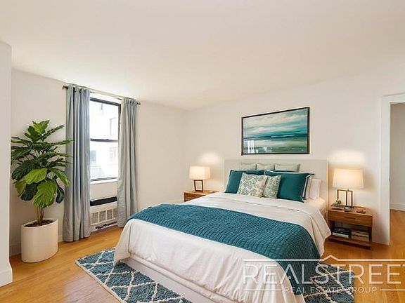 5th image of 9002 Queens Blvd APT 413