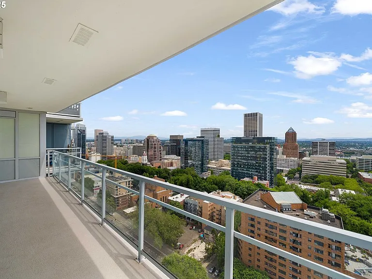 1500 SW 11th Ave #2401 — Photo 20