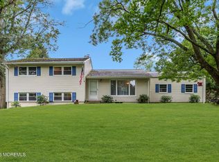 20 Fairfield Drive, Tinton Falls, NJ 07724