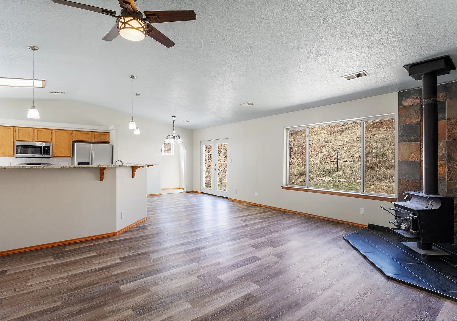 Durango 5 Bed 3 Bath Rental Home — Photo 3