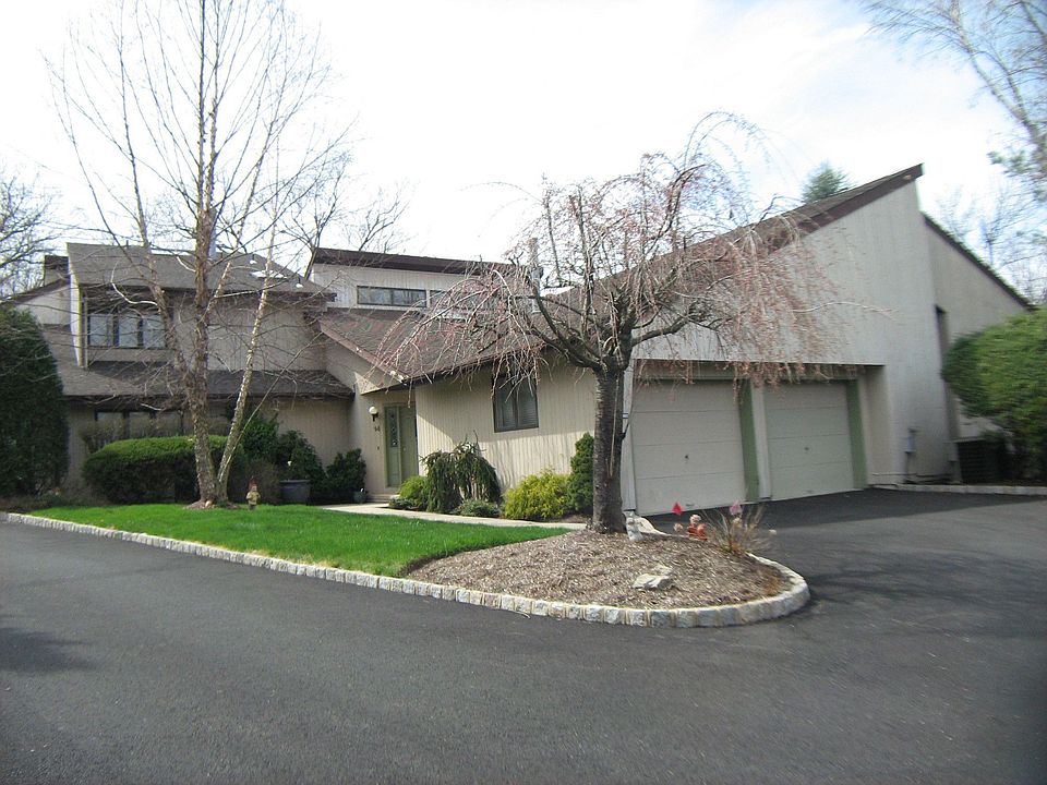 Front - 2 car garage