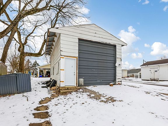 4th image of 233 N 13th St #233