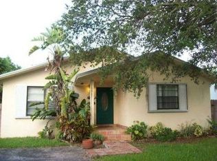6927 SW 83rd Ct, Miami, FL 33143