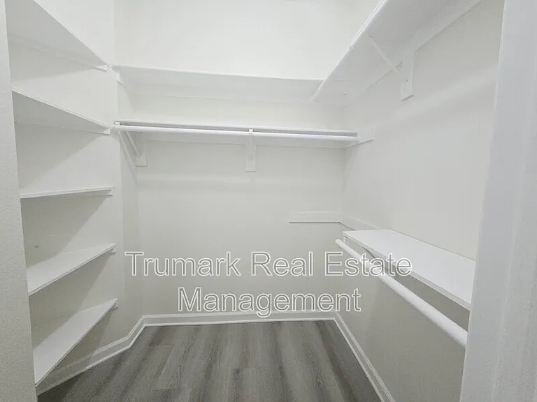 475 E Orange Grove Ave #T — Photo 11