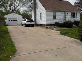 2110 Cook Ave, Erie, PA 16510