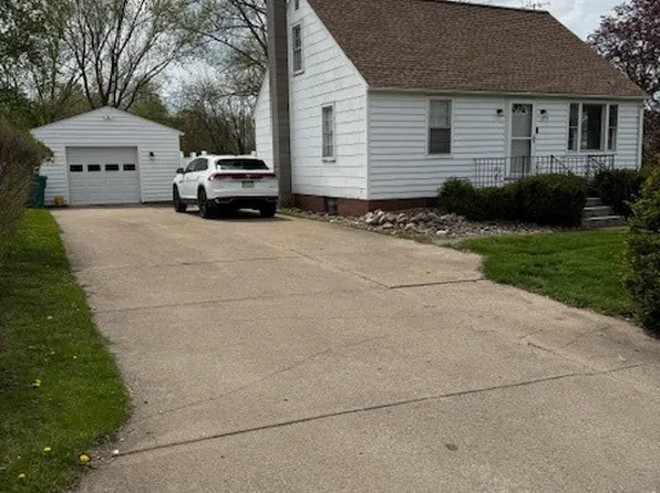 2110 Cook Ave, Erie, PA 16510