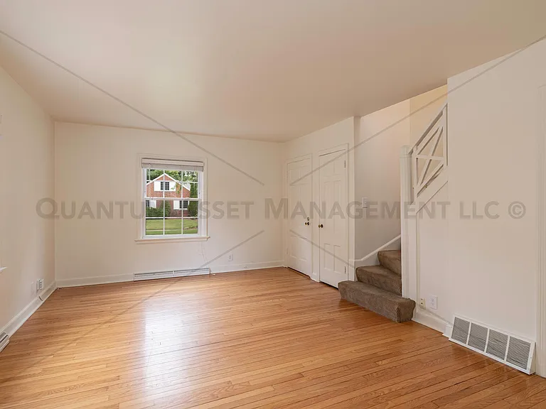5034 N Bay Ridge Ave — Photo 5