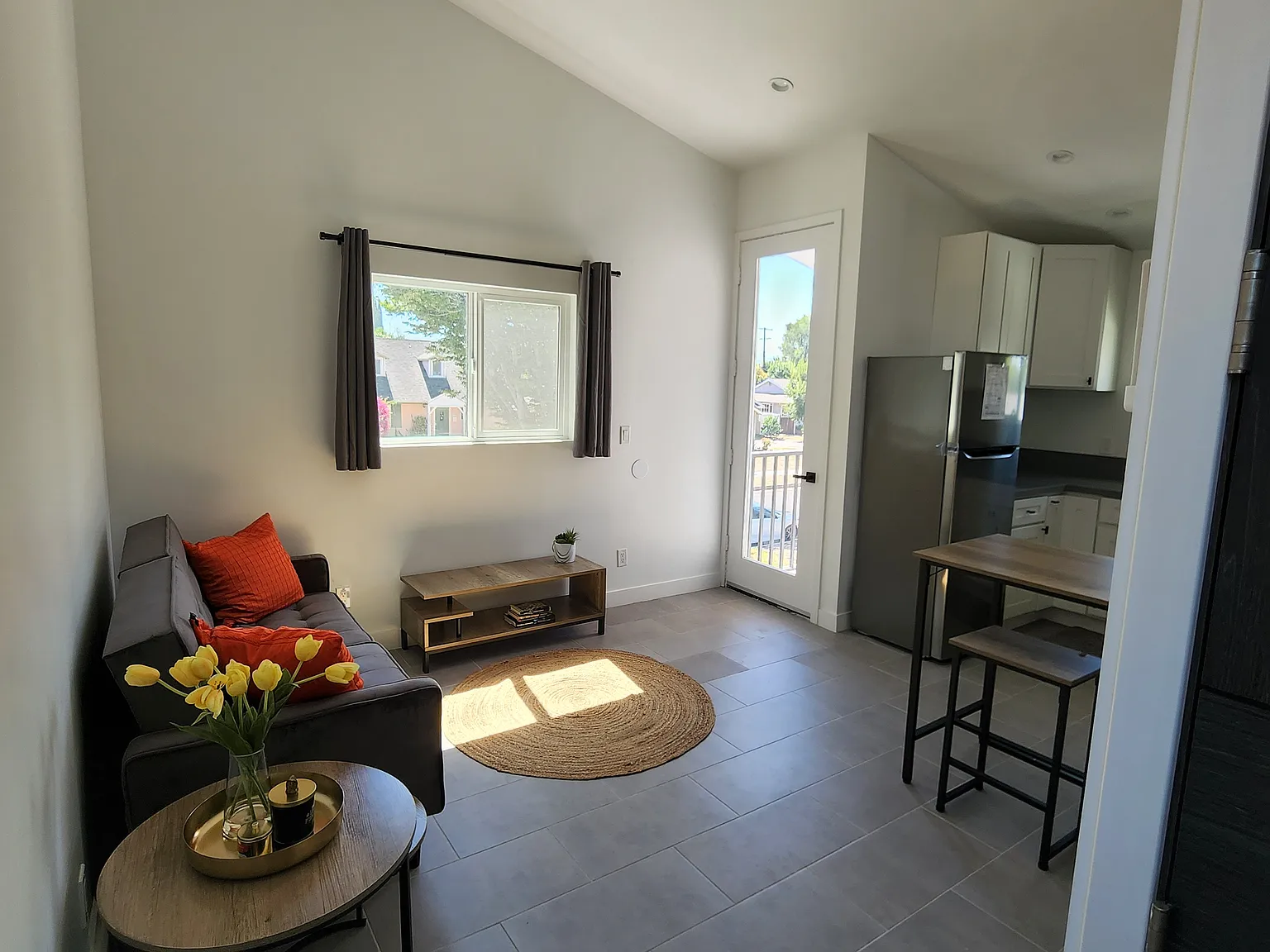 6653 Melba Ave — Photo 3