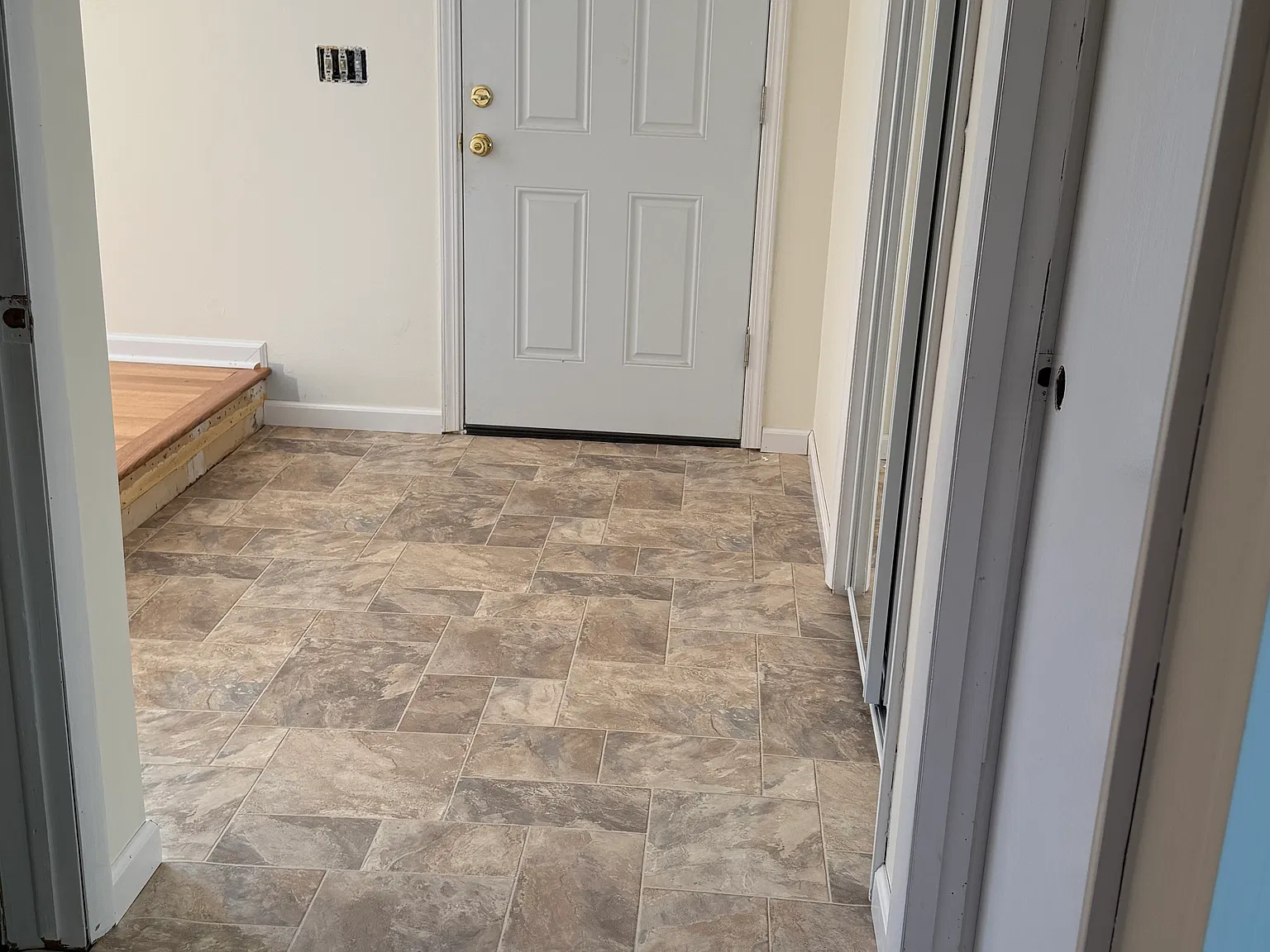 3 bed, 2.5 bath, 1540 sqft, $2,850 — Photo 2
