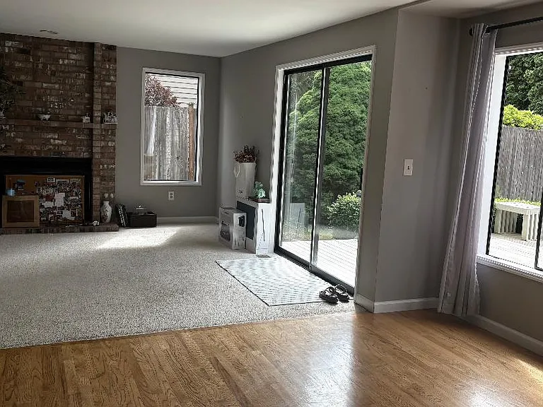 13009 SE 47th Pl — Photo 2