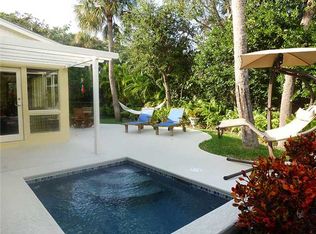 6 Wendy Ln, Sewalls Pt, FL 34996